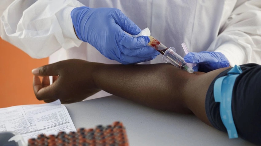 Large antibody study offers hope for virus vaccine efforts